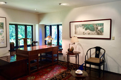 Example of a zen home office design in Los Angeles