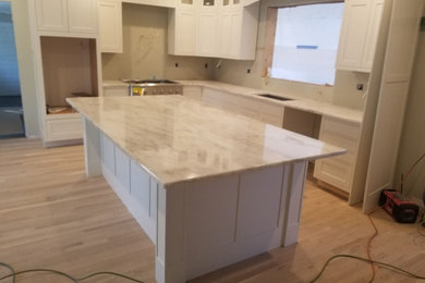 Kitchen - kitchen idea in Boston