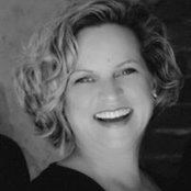 Julie Matibag's photo