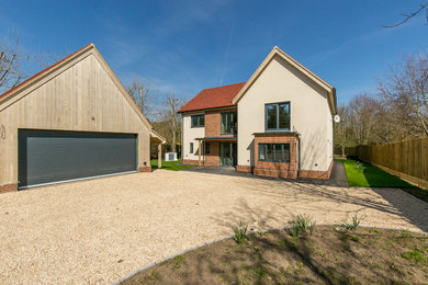 This is an example of an expansive modern home in Oxfordshire.