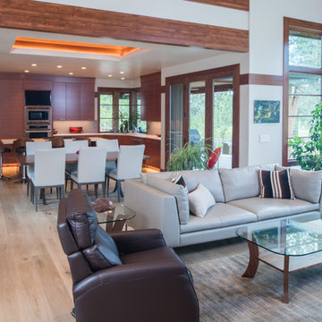 Contemporary Golf Home in Broken Top