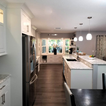Palmetto Kitchen Remodel: Open and Bright