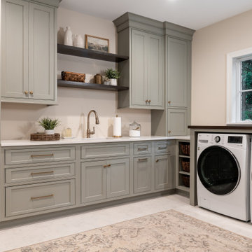 Transitional Remodel of Town & Country Home