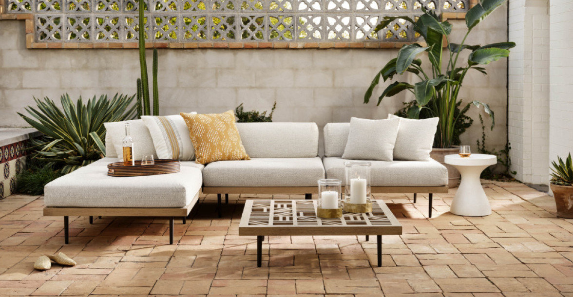 Bring the Indoors, Outdoors