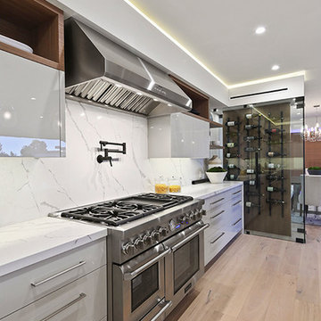 Luxurious Brentwood Home