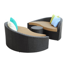 Outdoor daybeds