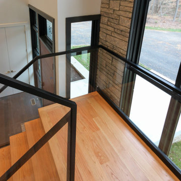 Project #98 | Modern Mono-beam Staircase with Glass Railing