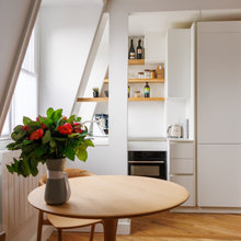 Avant/Après : Une cuisine de 4m2 sous les toits chic et pratique