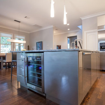 Contemporary Painted Grey Kitchen with High Gloss Island