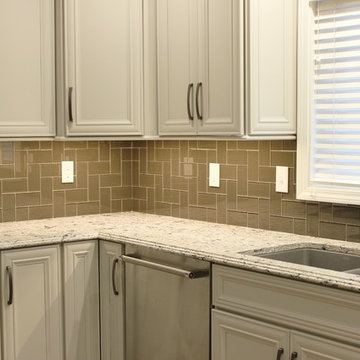 Blue Grass, IA- A Kitchen Goes Brighter For Big Results!