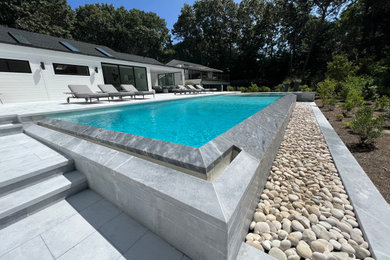 Infinity edge pool and spa in East Hampton