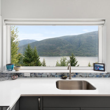 Kootenay Lake Cabin