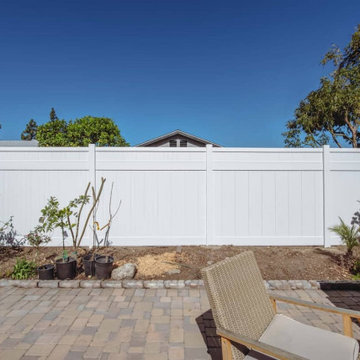 Vertical Style Vinyl Fences