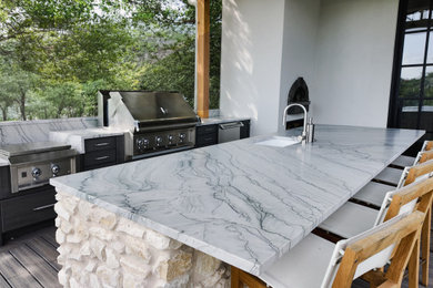 Inspiration for a modern deck remodel in Austin