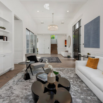 Cape Code Modern in Encino, CA