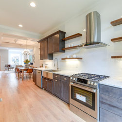 656 G Street NE - Products