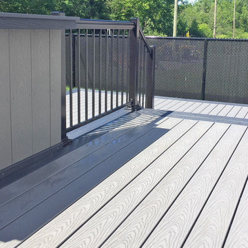 Trex Select Pebble Grey and Winchester Grey Deck with Black Aluminium Railings