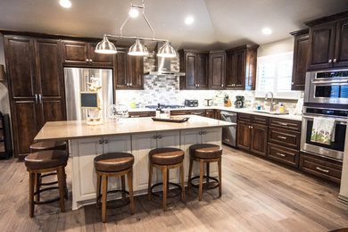 Trendy kitchen photo in Dallas