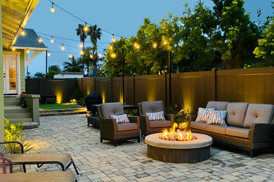 Example of an arts and crafts patio design in San Diego