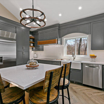 Upper Lake kitchen 2022