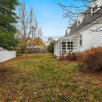 Lovely Older 1930s Colonial w/Good Bones in Marblehead