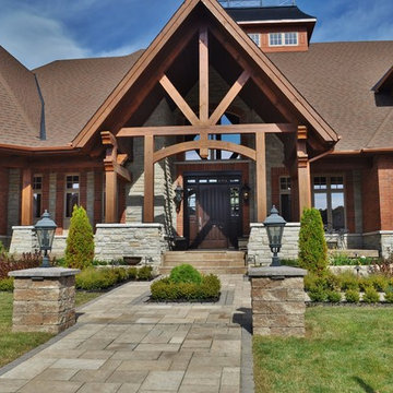 Rustic Cottage Style. Inviting Entrance - Barrie