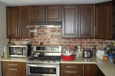 Example of a classic kitchen design in Baltimore