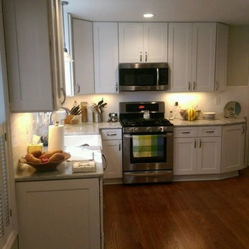 Ice White Shaker Kitchen