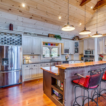 High End Rustic Home with Room for Horses in Murphy, North Carolina