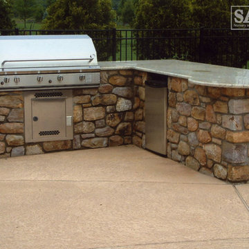 Outdoor Kitchens and Fireplaces