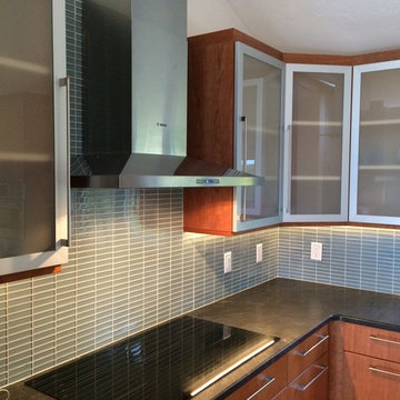 Vivaro Aluminum Frame Kitchen Cabinet Doors with Frosted Glass Inserts