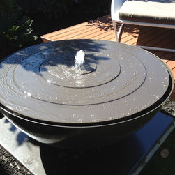 Modern Water Feature - 1000mm Diam - Outdoor Fountains