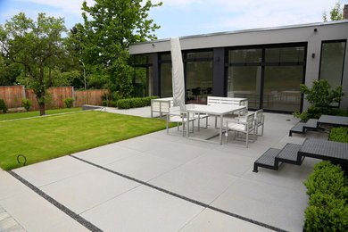 Moderne Terrasse in Sonstige