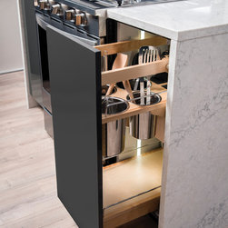 Wellborn Cabinet's Aspire Series - Regal Door Collection - Brilliant Door Collec - Kitchen Cabinetry