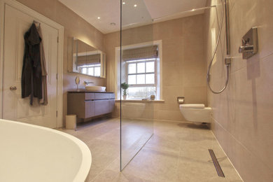 This is an example of a modern bathroom in Hertfordshire.