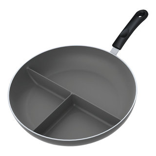 https://st.hzcdn.com/fimgs/ee1104a902fadb13_0869-w320-h320-b1-p10--traditional-frying-pans-and-skillets.jpg