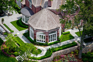 Inspiration for a timeless exterior home remodel in New York