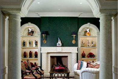 Inredning av ett klassiskt stort separat vardagsrum, med ett finrum, gröna väggar, marmorgolv, en standard öppen spis och en spiselkrans i sten