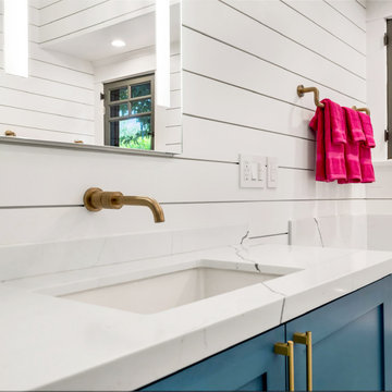 Blue and Bold – Bathroom – Pasadena