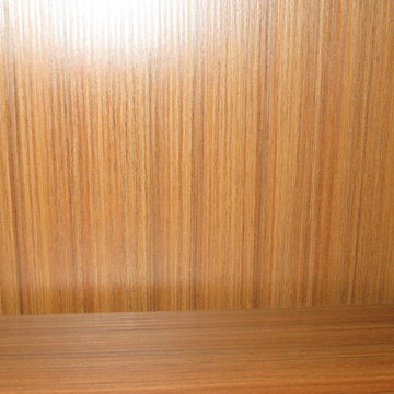 Murphy Bed and Home Office in Contrasting Colors