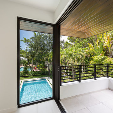Contemporary Home - 10