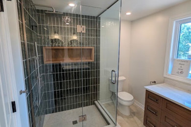 Bathroom - contemporary bathroom idea in Toronto