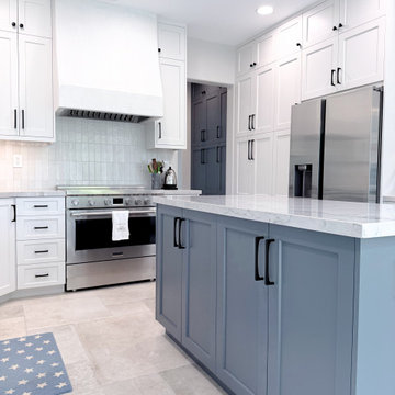 90s Kitchen Reimagined: Timeless Style & Smart Function