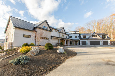 Inspiration for an exterior home remodel in New York