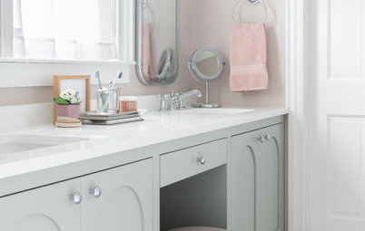 Room Tour: A Gloomy 1980s Bathroom is Given a Stylish Refresh