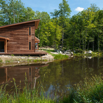 Home on Dragonfly Pond