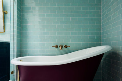 Inspiration for an eclectic bathroom remodel in Chicago