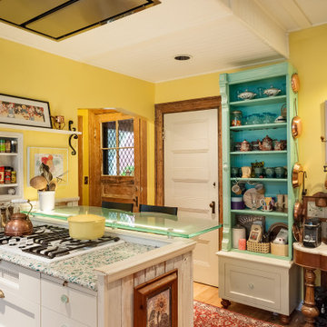 Sustainable Mastery: Designing a Kitchen with Reclaimed Treasures