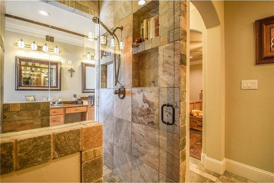 Inspiration for a rustic bathroom remodel in Dallas