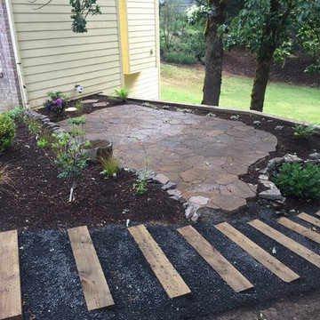 Side Yard Memorial Garden / Patio